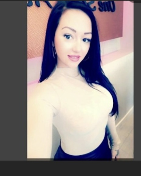 Meet your Posher, Beverly - Picture 1 of 1